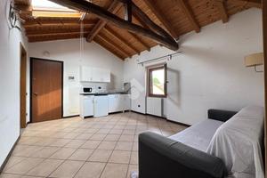 2 LOCALI A BASIANO