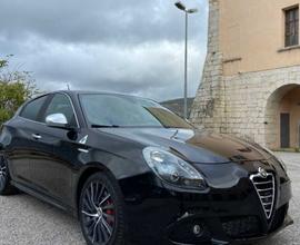 Alfa Romeo Giulietta 1750 tbi Quadrifoglio Verde 2