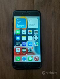 iPhone 7 32GB schermo nuovo scocca segni di usura