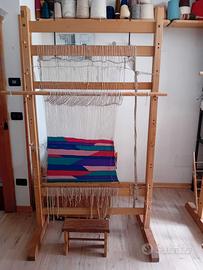 Telaio per tessitura arazzi e tappeti