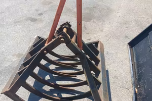 pinza per caricaletame