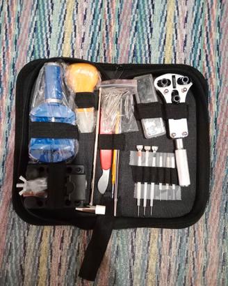 Kit di strumenti per orologi.