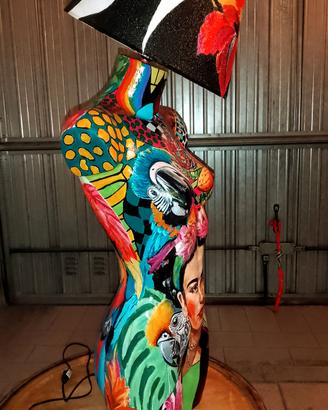 lampada manichino mezzo busto