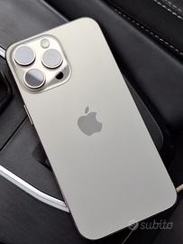 iPhone 15 pro max titanio 256 gb
