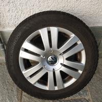 Gomme invernali e cerchi in lega Passat 215/55/16