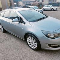 Opel Astra j sportourer cosmo benzina GPL
