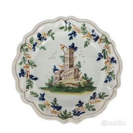 Piatto in Maiolica Manifattura di Pavia metà '700