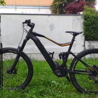 E-bike bici elettrica biamortizzata