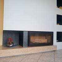 Caminetto a Legna nuovo con rivestimento lineare