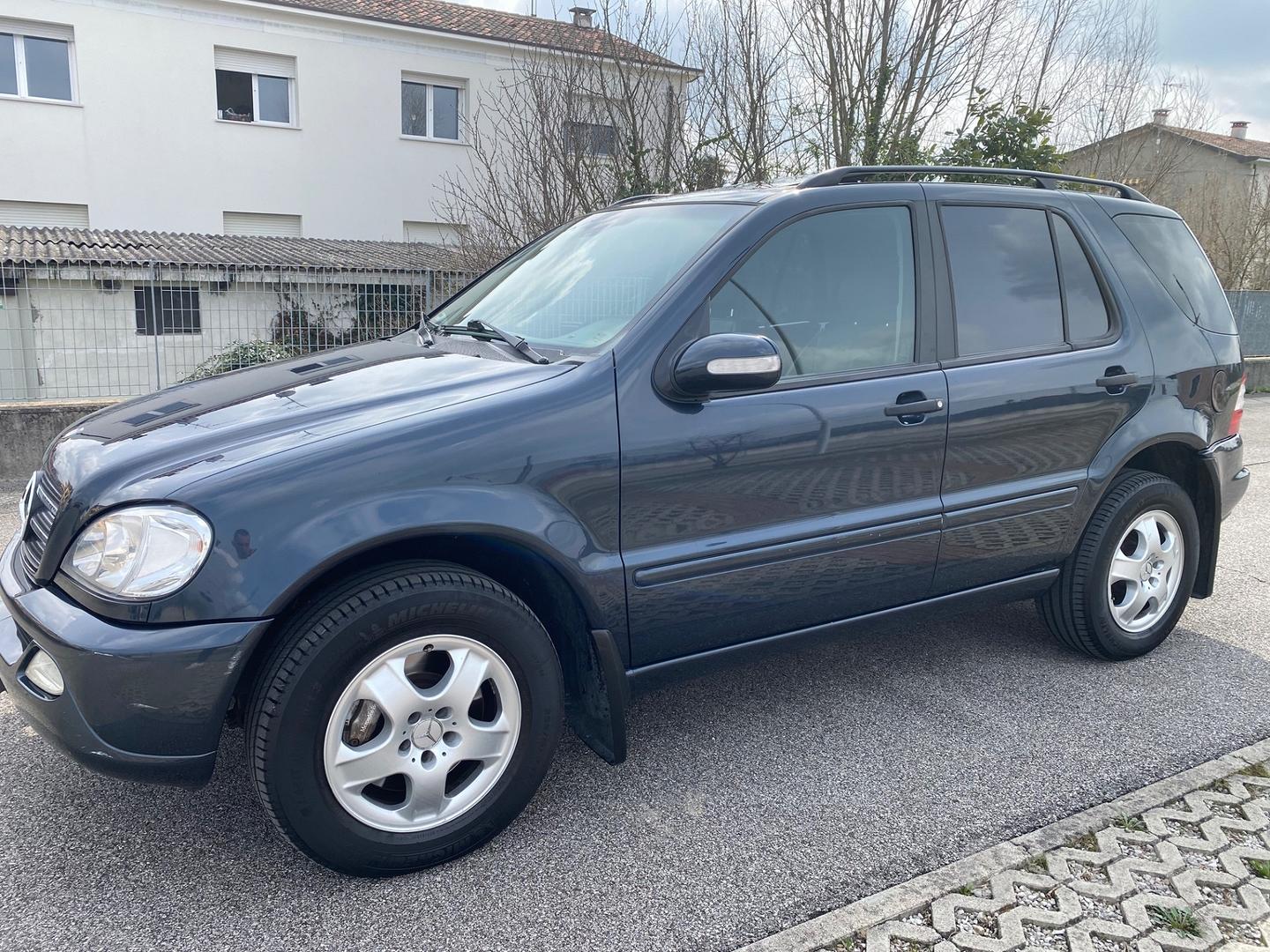 Mercedes-Benz Ml 270 2002 photo 2