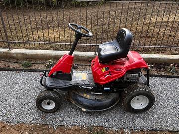 Troy-Bilt TB 60T-S SELECT trattorino tagliaerba