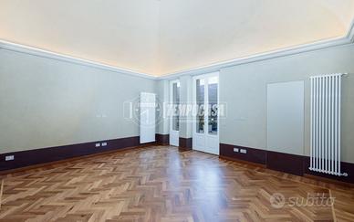 TRILOCALE SIGNORILE CON TERMO AUTONOMO E TERRAZZO!