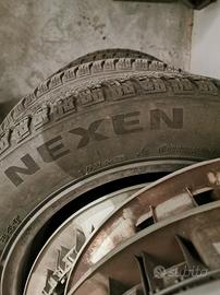 Cerchi gomme e borchie Toyota Yaris da 15 