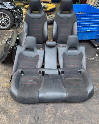 Interno completo Mercedes Classe A 2020 AMG