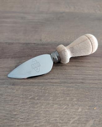 Coltello per formaggio 