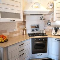 Cucina Arredo3 con cappa Lube