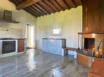 3 LOCALI A CAMPI BISENZIO