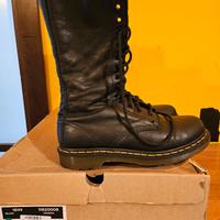 Dr Martens  alto pelle nera numero 41