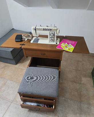 Macchina da cucire brother model. 710