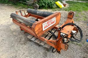 Fasciatore balloni fieno Silapac idraulico 50 - 75