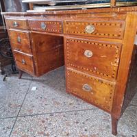 scrivania antica intarsiata 