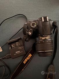 NIKON D3000