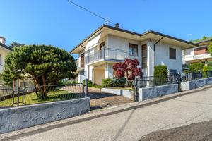 Villa singola con giardino