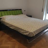 letto matrimoniale e comodini Flou