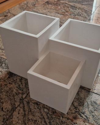 Plafoniera Foster in gesso bianco con 3 punti luce