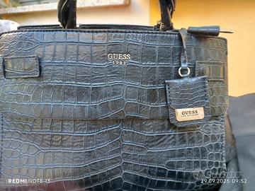 Bella borsa di Marca Guess