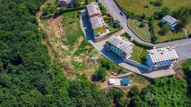 BIFAMILIARE A BOSCO CHIESANUOVA