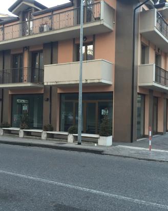 Locale commerciale Via Tagliamento Avellino