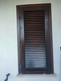 persiana in legno massello