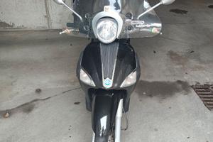 liberty 125 - 2009 - SOLI 16 MILA KM