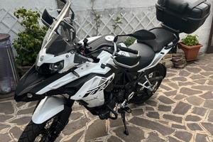 Benelli Trk 502x