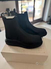 Alexander McQueen Chelsea Boots Uomo Nere TG 42