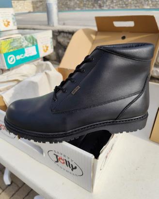 Scarponcino GoreTex