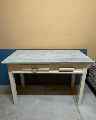 Tavolo contadino con piano in marmo