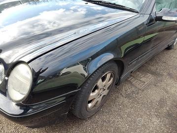 Parafango sinistro MERCEDES CLK 200 COPRESSOR 2000