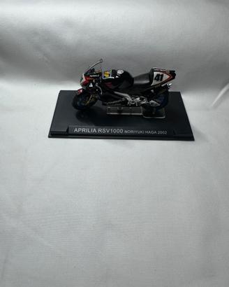 Aprilia RSV1000 - Noriyuki Haga - 2002 - #41