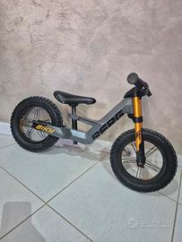 Bici senza pedali