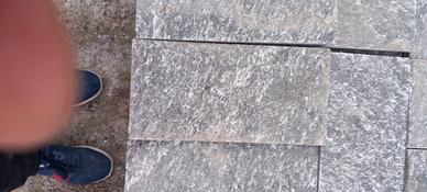 Rivestimento muro in granito serizzo