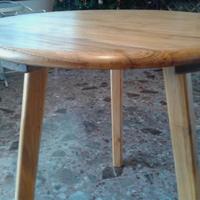 TAVOLI ROTONDI IN LEGNO MASSELLO