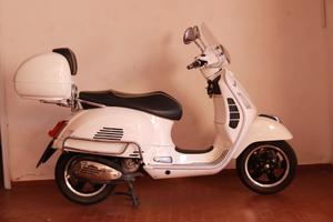 Vespa GTS 300