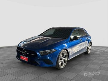 MERCEDES-BENZ A 180 A 180 d Automatic Progressiv