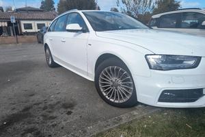 Audi A4 Avant 2.0 TDI Quattro sline