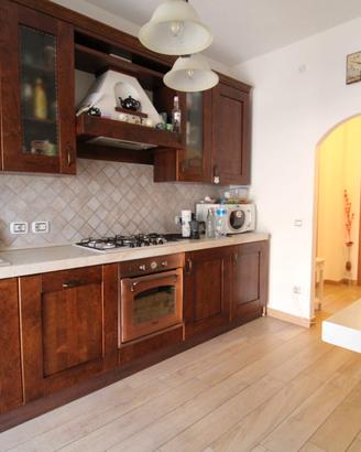 cucina in legno massello