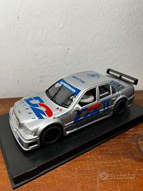 Slot-car Mercedes AMG