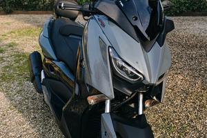 xmax tech max 300 come nuovo