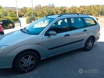 FORD Focus 1ª serie - 2001